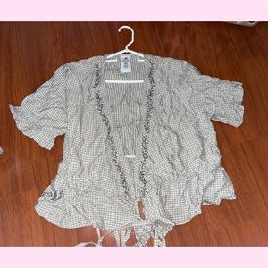 LIMITED EDITION ORIGINAL DISNEY BEAUTY AND THE BEAST CROP TOP WITH ROSES 🌹